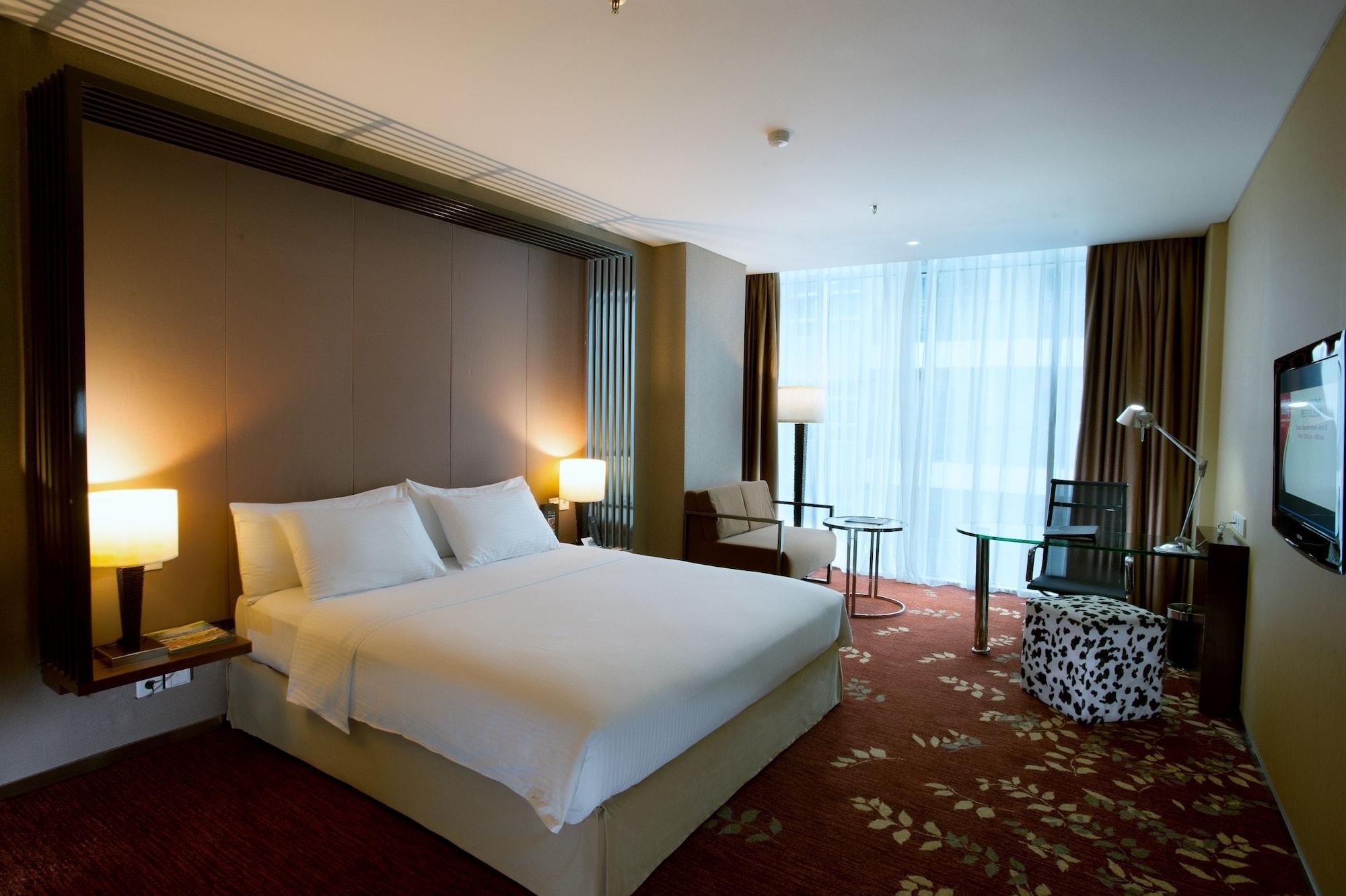 Cambridge Hotel Medan Exteriér fotografie